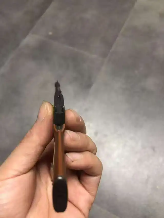 Pistola mitragliatrice Thompson in plastica in scala 176 Modello della Seconda Guerra Mondiale Pistola giocattolo soldato dell'esercito americano per giocattolo Action Figure