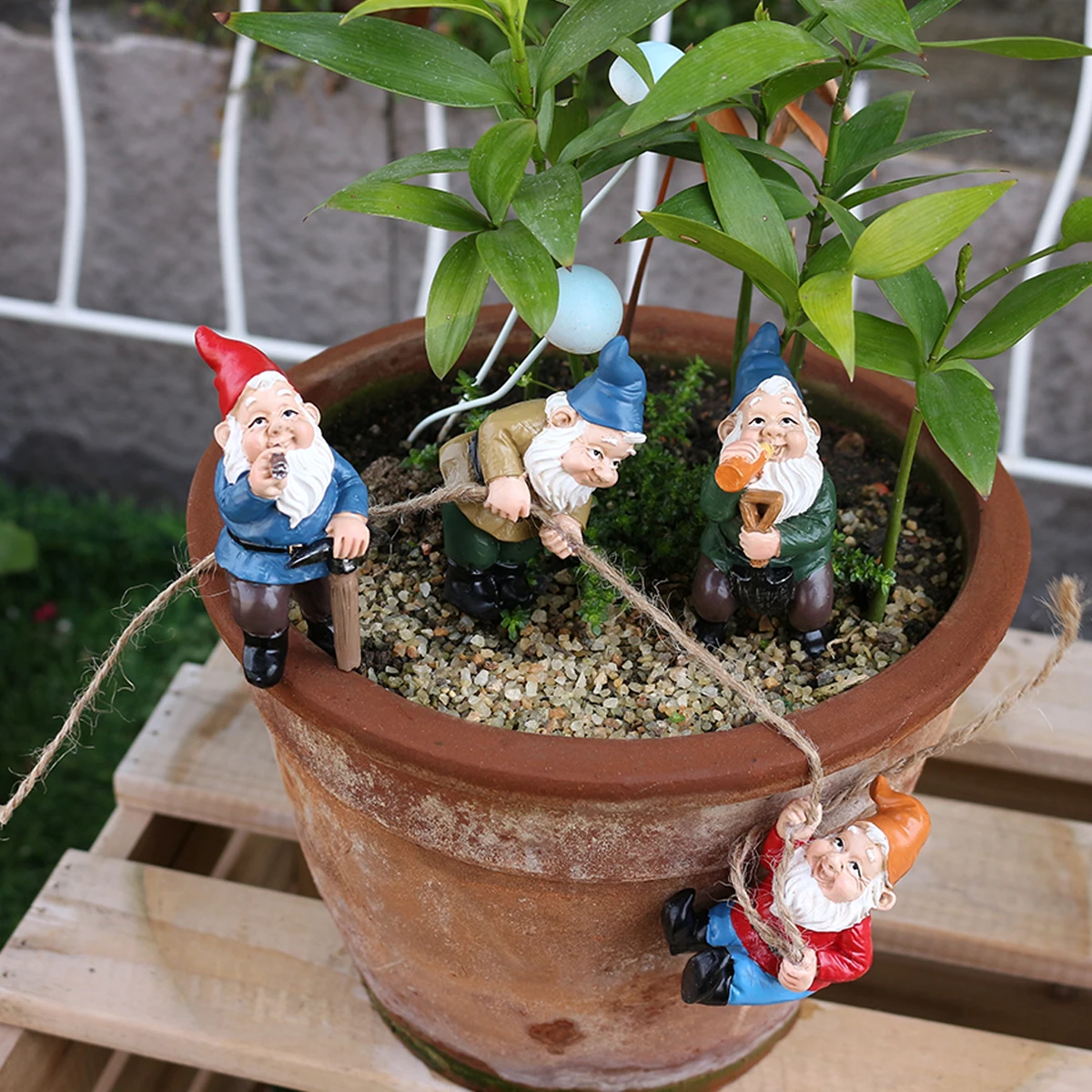 4-teiliges kreatives Garten-Zwergklettern, Garten-Bonsai-Szene, Dekorationszubehör, Kunstharz-Kunsthandwerk