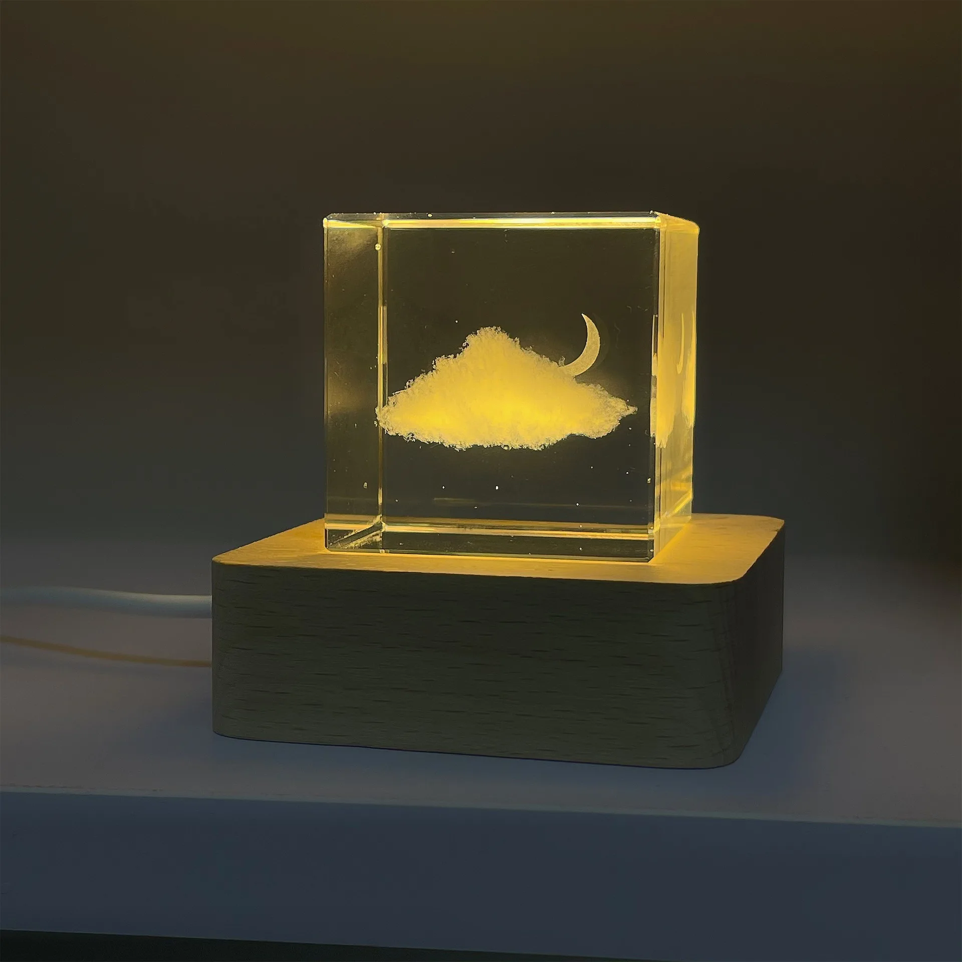 4cm Cube Transparent Crystal Silent Night Table Light Creactive Art Decoration Lamp Moon Cloud Theme Night Light  USB Charge