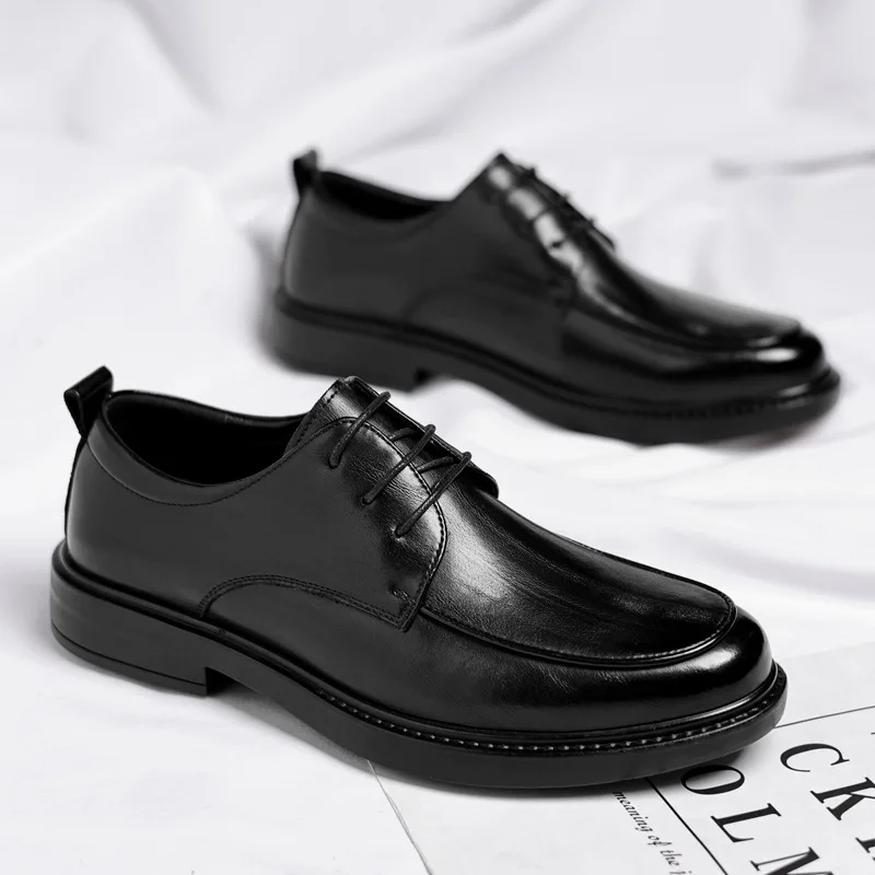 Zapatos de hombre, zapatos de cuero, ropa formal de negocios de otoño, zapatos de vestir informales de suela blanda de estilo británico para novio de boda