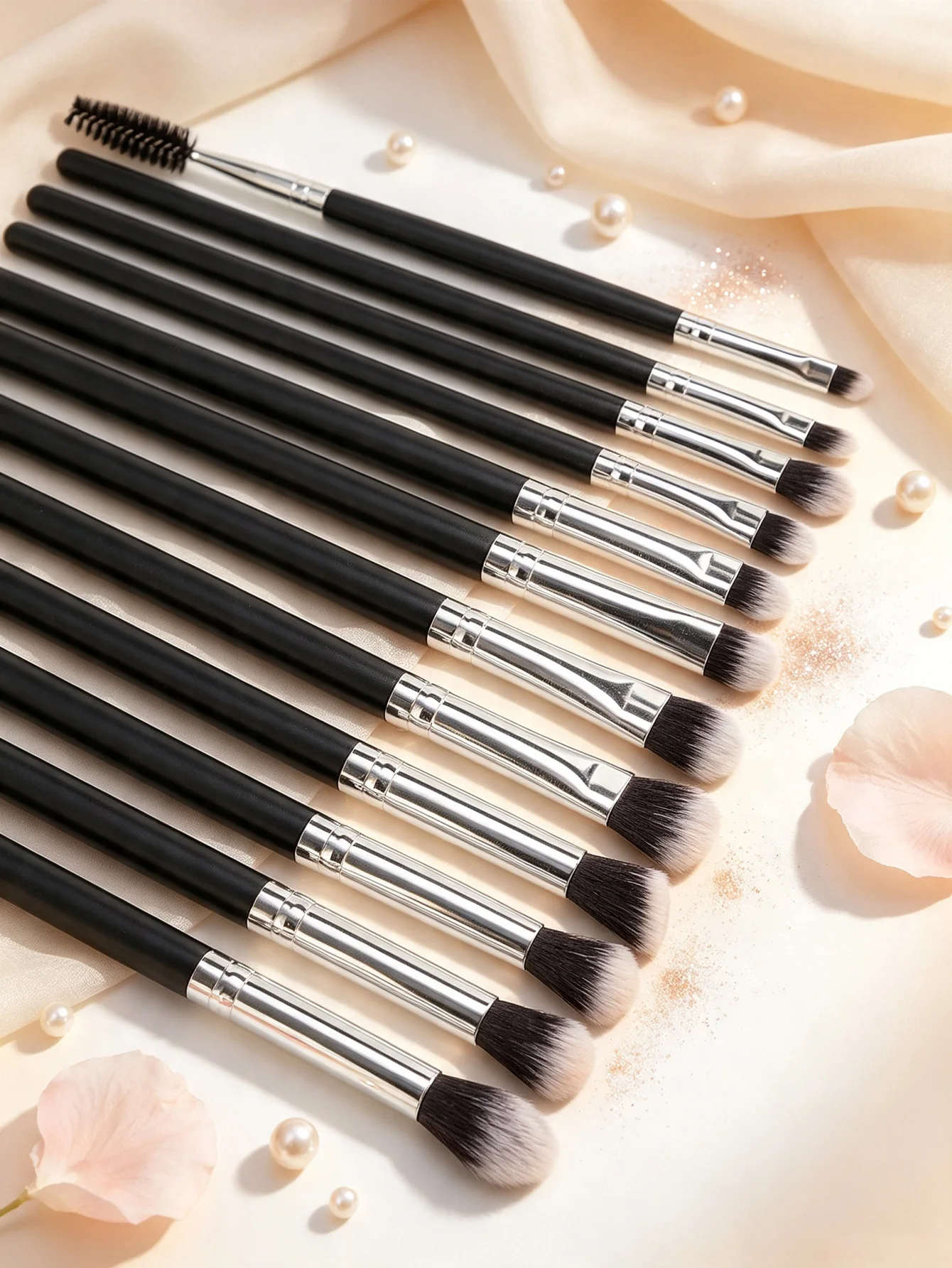 12-Piece Professional Eye Makeup Brush Set, Including Eyeshadow Brushes and Beauty Accessories, Portable Makeup Tools, All-In-One Makeup Tool Set, Suitable for Daily Use, Holiday Parties, and Travel, Ideal Beauty Gift for Women and Friends, Christmas Gift, Birthday Gift, Holiday Gift