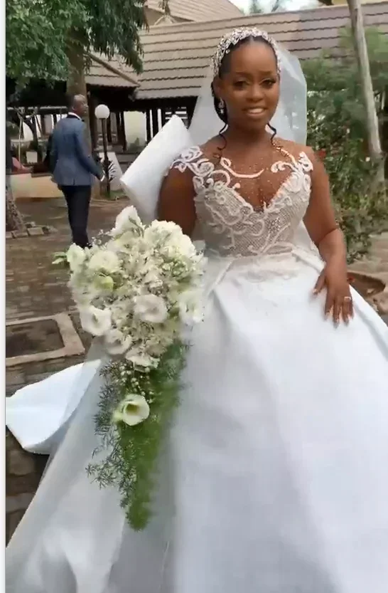 Customized New High Quality Luxury Women Dress For Custom Made Wedding Party 2025