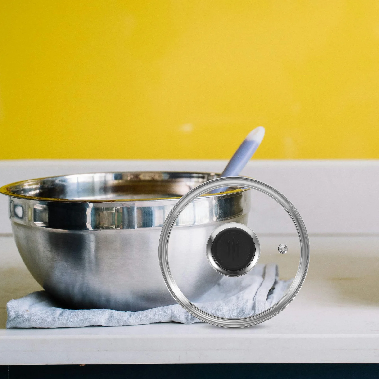 

6 Inch Tempered Glass Lid for Pots and Pans Universal Fit 14.7 Inner 16.5 Outer Diameter Heat Resistant Explosion Proof