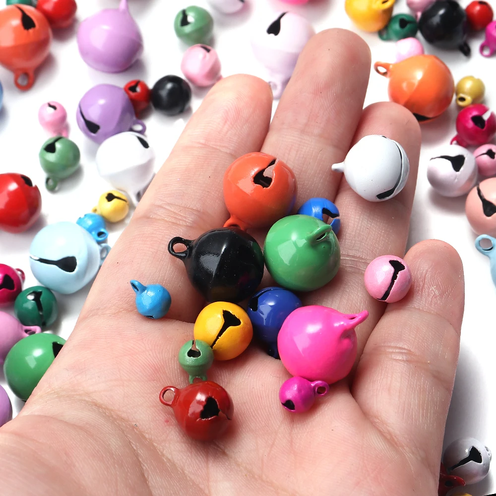 50 teile/los Runde Gemalt Farbe Glocken Perlen Mini Glocke Ornamente für Schmuck Machen DIY Armband Halskette Ohrringe Dekor Zubehör – Detail 3
