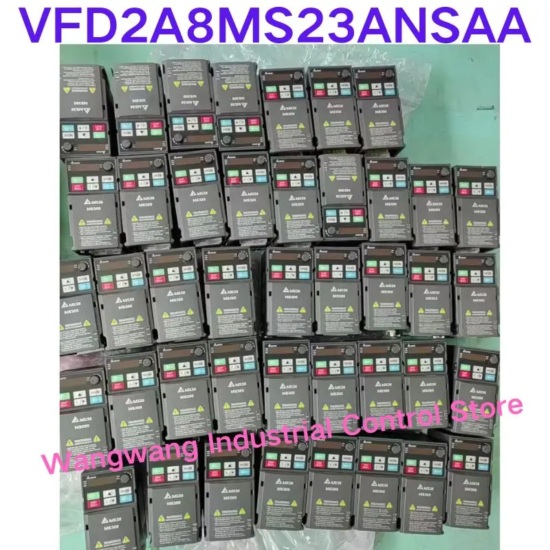 

Second-hand test OK VFD2A8MS23ANSAA inverter, 0.4KW power, 220V voltage