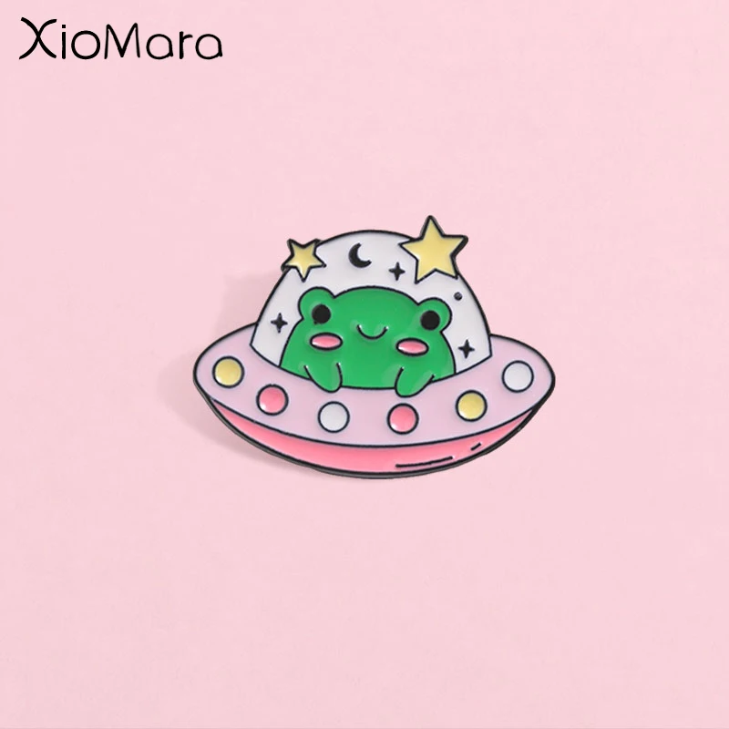 Cute Cartoon Frog UFO Enamel Pin, Funny Space Alien Frog Badge, Fashion Accessory for Clothes and Backpacks,Gift for Frog Lovers