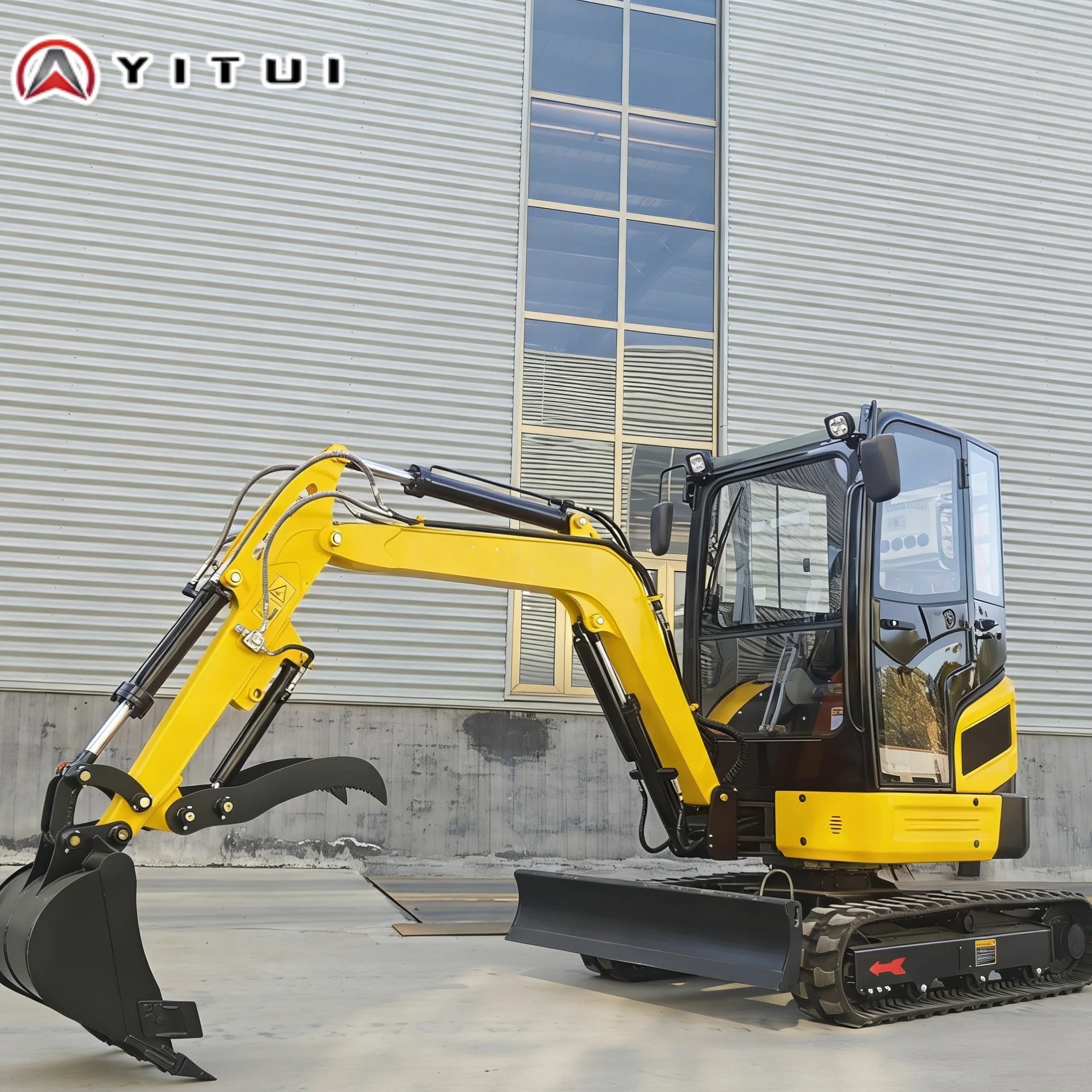 Customized 2.6 Ton Multifunctional Mini Excavator Crawler Digger with Breaker/Auger/Grab Attachments