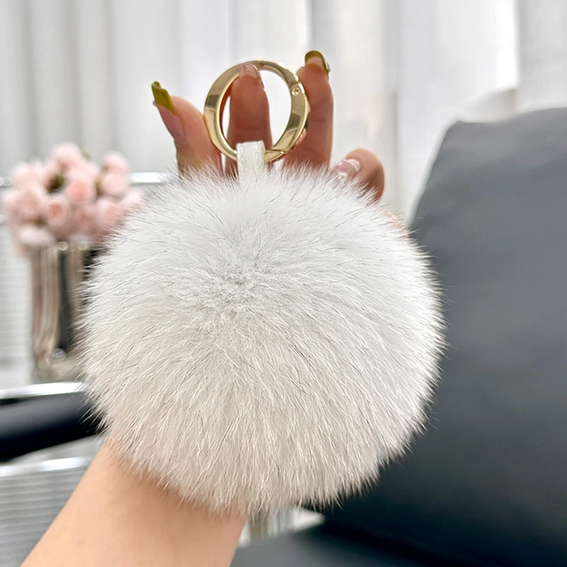 2024 Fluffy Real Fox Fur Ball Poms Keychain For Women Luxury Pompom Keyring Accessories Bag Decoration Emo Trinket Jewelry Gifts