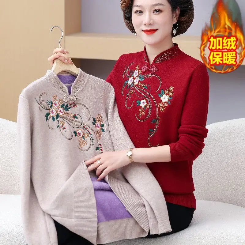 

Middle-aged Women Sweater Pullover Autumn Winter Cheongsam Collar Embroidered Thick Fleece Loose Sweater New Warm Female Tops