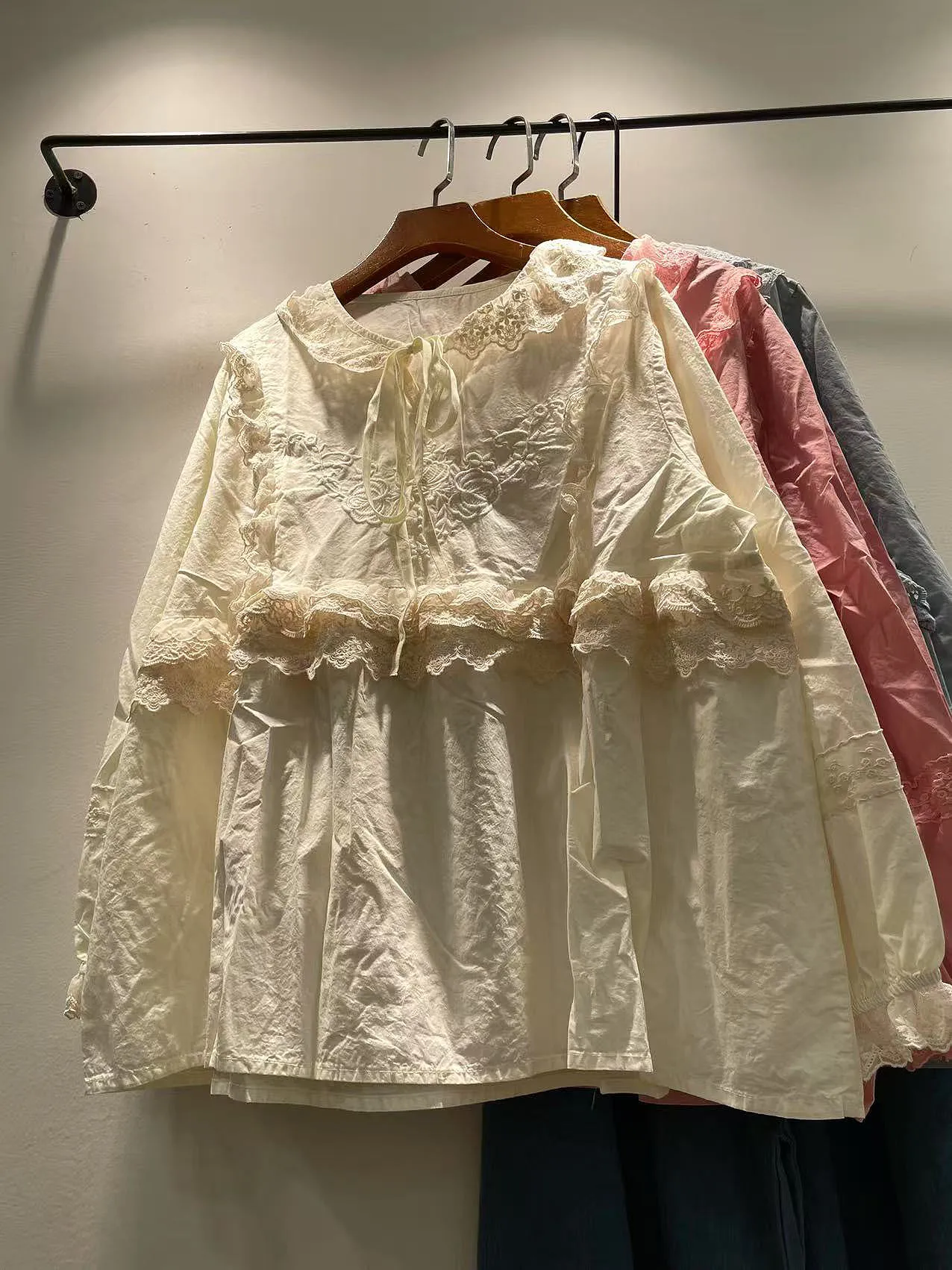 

Loose Long Sve Lace Trim Splice Oversized Hoodie Women's irt Girl Sle Faion Casual Comfortable Breathable Cotton Blouse