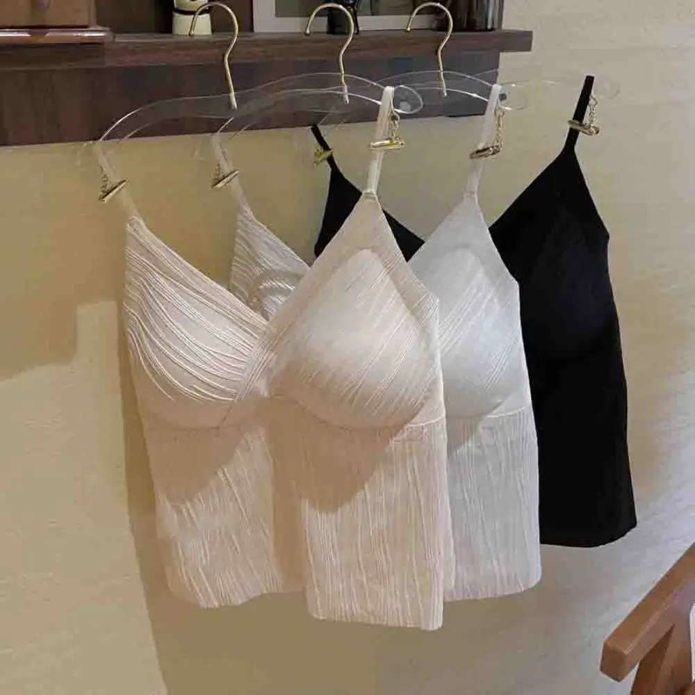 

Fashion Seamless Sleeveless Crop Top Slim Fit Vest Women's Tank Top Streetwear V Neck Bra with Pads Camisole Seaside