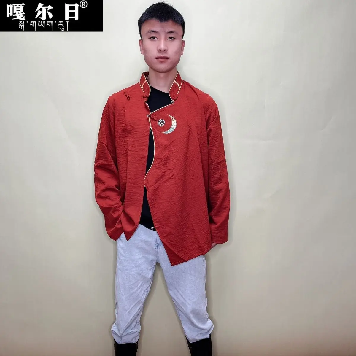 새로운 남성 셔츠 네크라인, 태양과 달 모양 디자인, 티베트 가운, 기질 스타일, 봄과 가을 스타일.