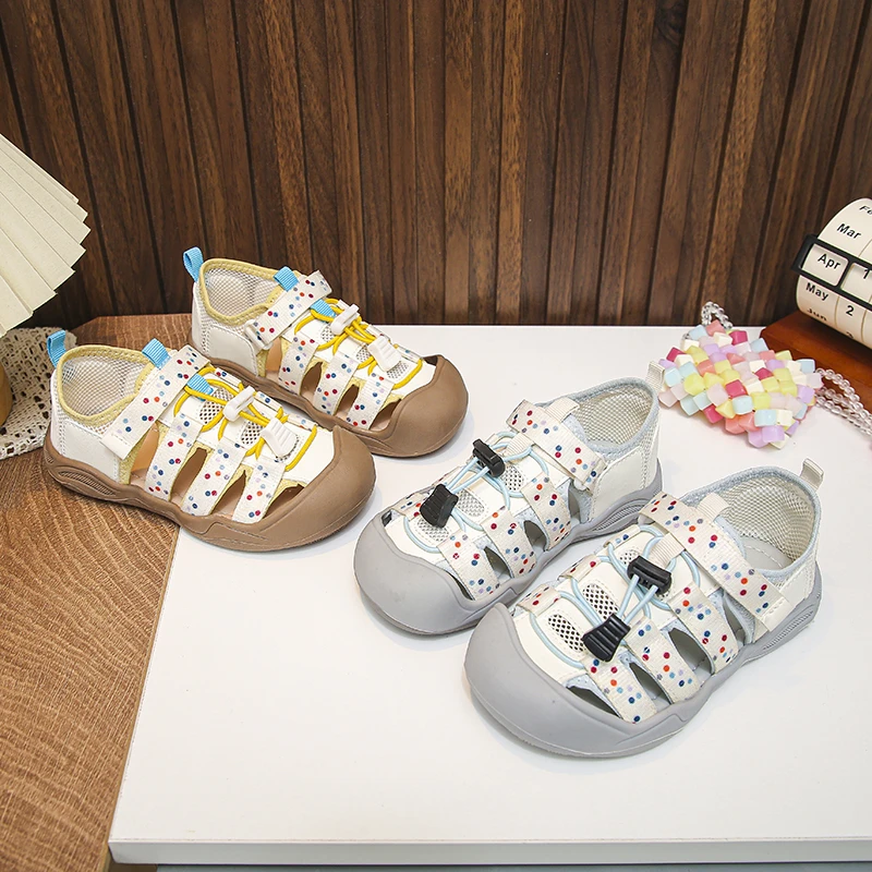 

Summer Kids Closed Toe Sandals Boys Girls Breathable Mesh Shoes Hook and Loop Strap Non-slip Soft Sole Walkers Casual Footwear