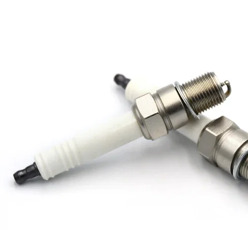 Good Performance Machinery Engine Parts Spark Plug Factory Match for GUASCOR  7664762