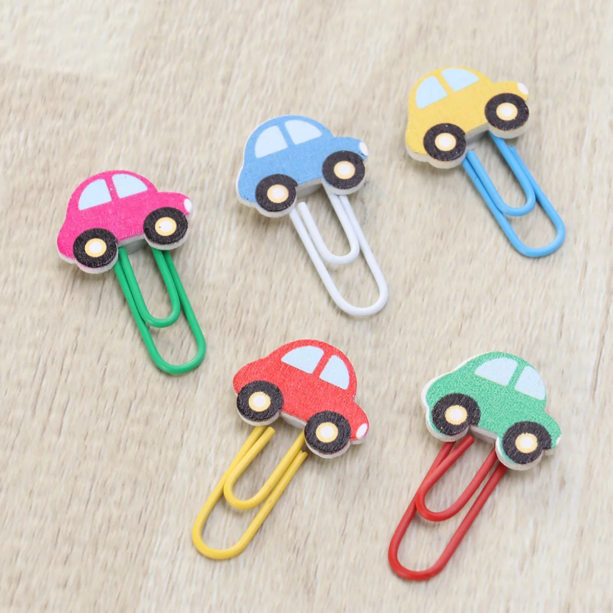 50 قطعة دبابيس ورق خشبية ملونة جميلة شكل سيارة الإشارات المرجعية وحاملي مذكرة للمستندات رسائل دعوات الديكور
