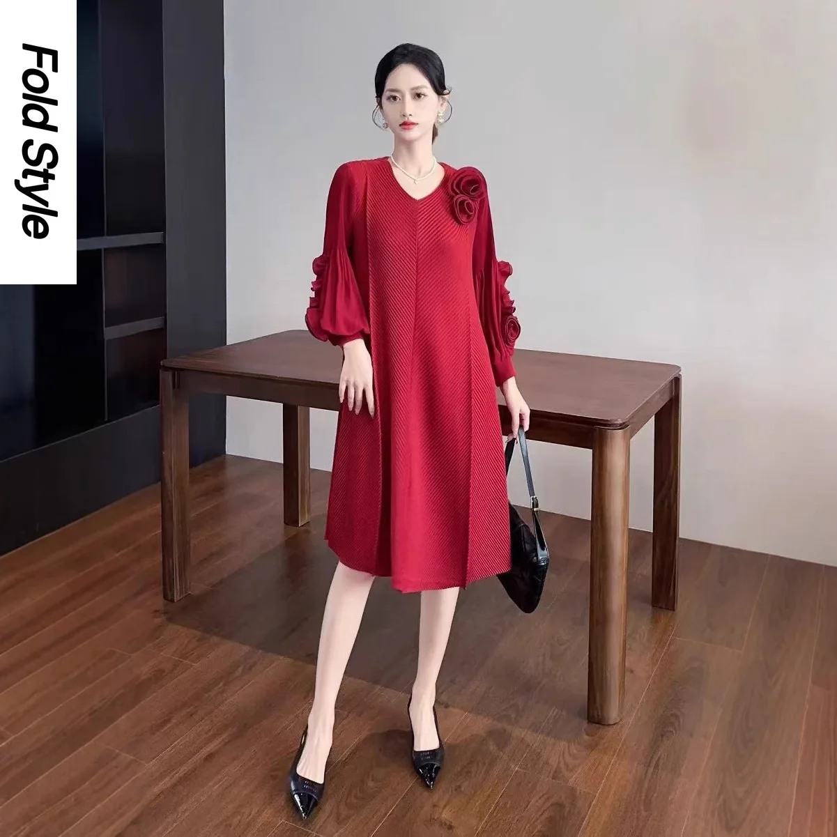 

Miyake Fold 2025 Summer New, Loose Dress Temperament Thin French Three-dimensional Flower Design Dress Women's Clothing