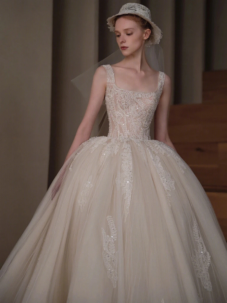 

Exquisite Wedding Dresses Square Collar Spaghetti Strap Applique Beading Bridal Princess Zipper Ball Gown Retro Vestido De Novia