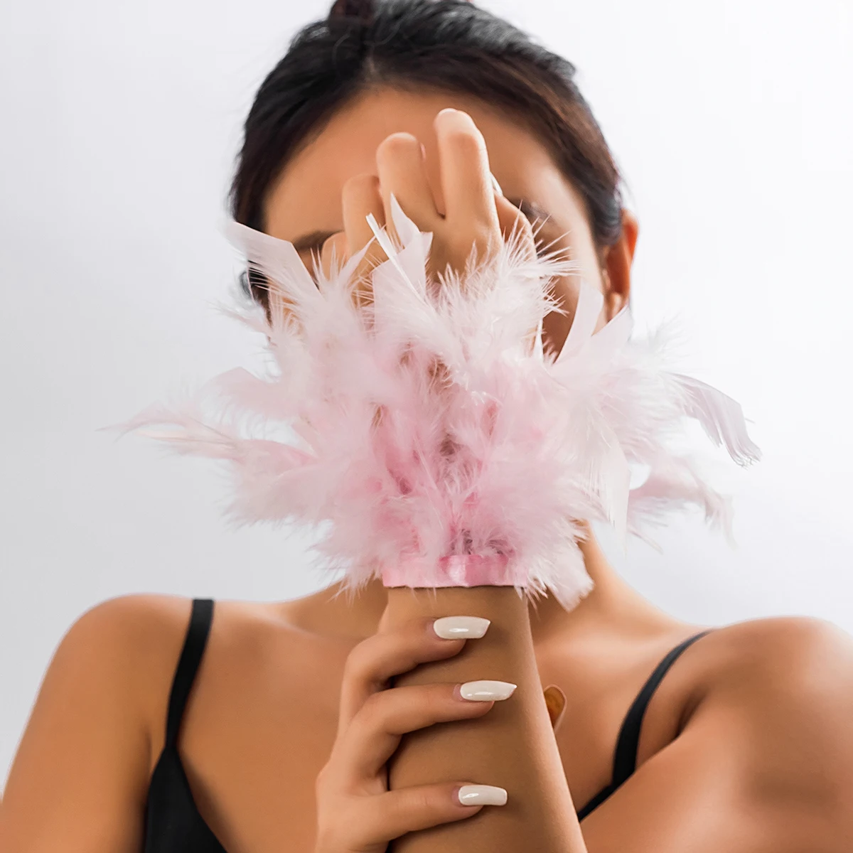 

PuRui Unique Black/White/Pink Long Feather Bracelet Women Trendy 2023 Jewelry Plush Cuff Bangle Wedding Gifts Party Ladies New