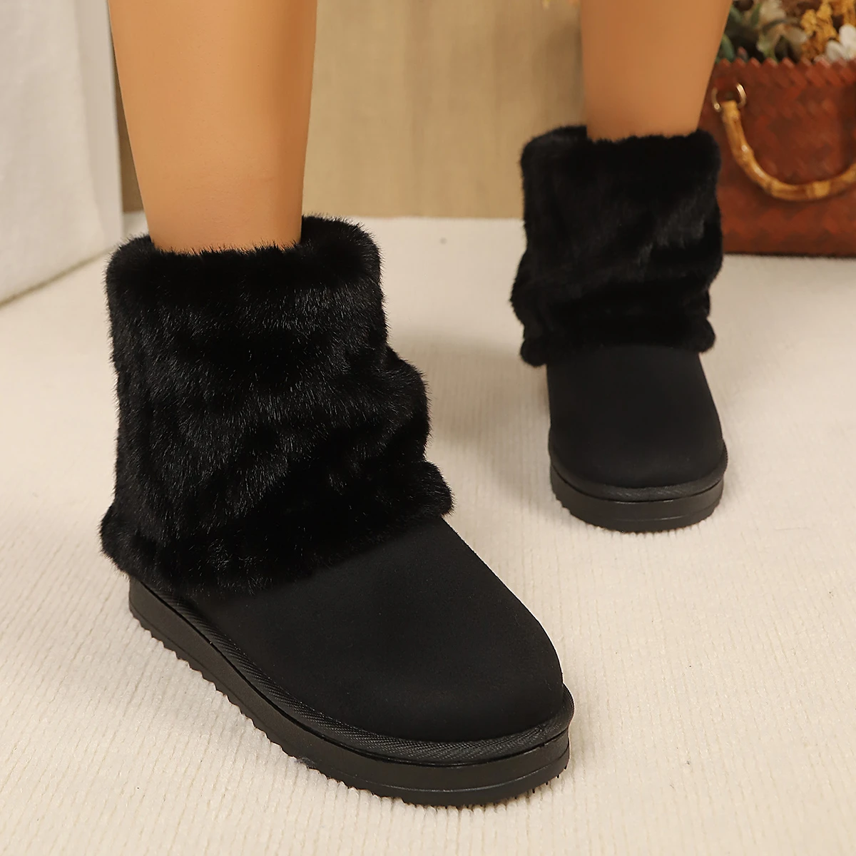 Schuhe für Damen, Winterstiefel zum Hineinschlüpfen, schwarze, runde Zehen, einfarbig, mit weichem Innenfutter, warm, mit mittlerem Absatz, wasserdicht, lässige Schneestiefel für Damen. – Detail 7