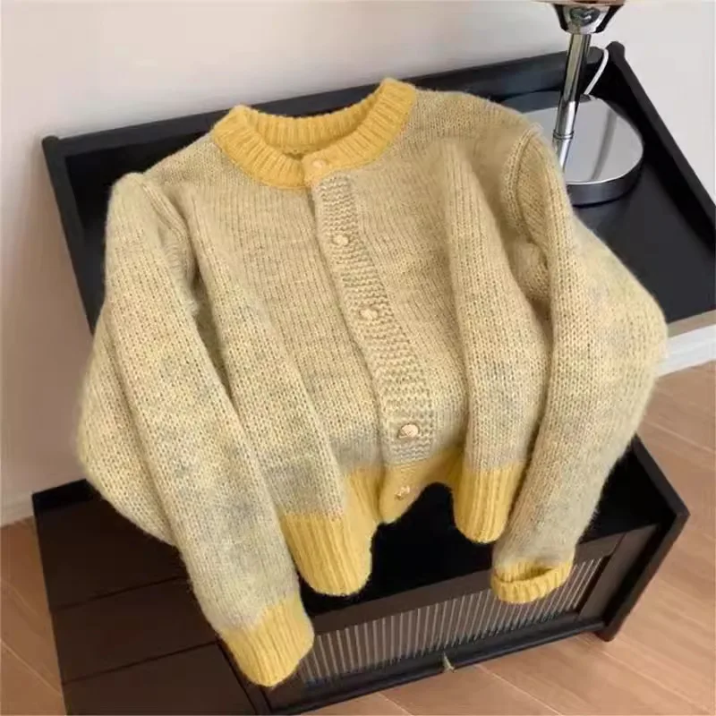 Gaganight donna stile delicato giacca maglione a contrasto di colore 2024 autunno inverno francese retrò morbido Cardigan corto lavorato a maglia Top