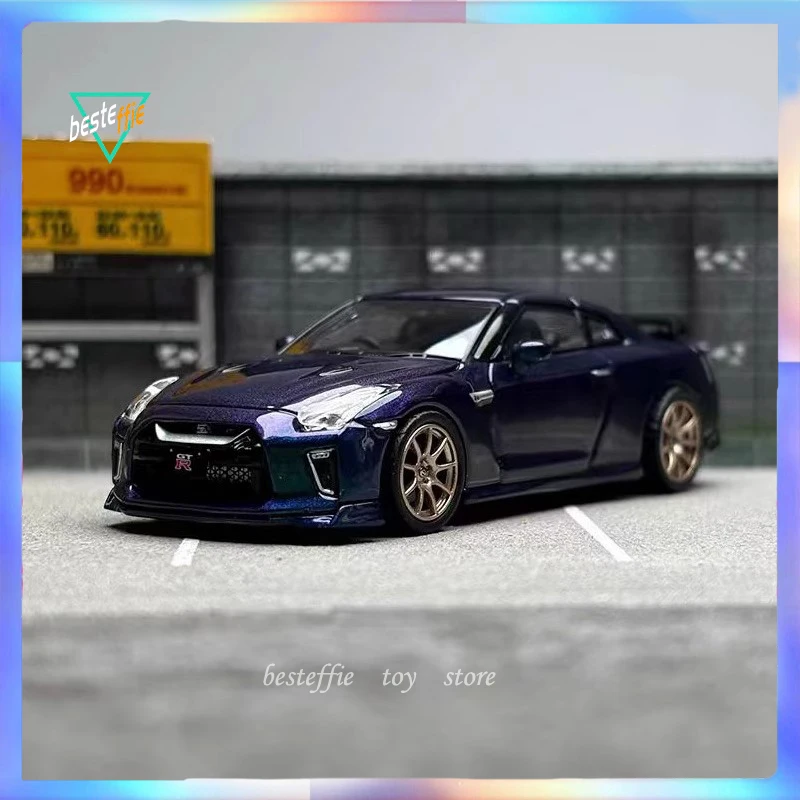 INNO MODELS car model 1/64 simulation nissan R35 supercar GT-R God of War T-SPEC Car model room display boy collection toy gift