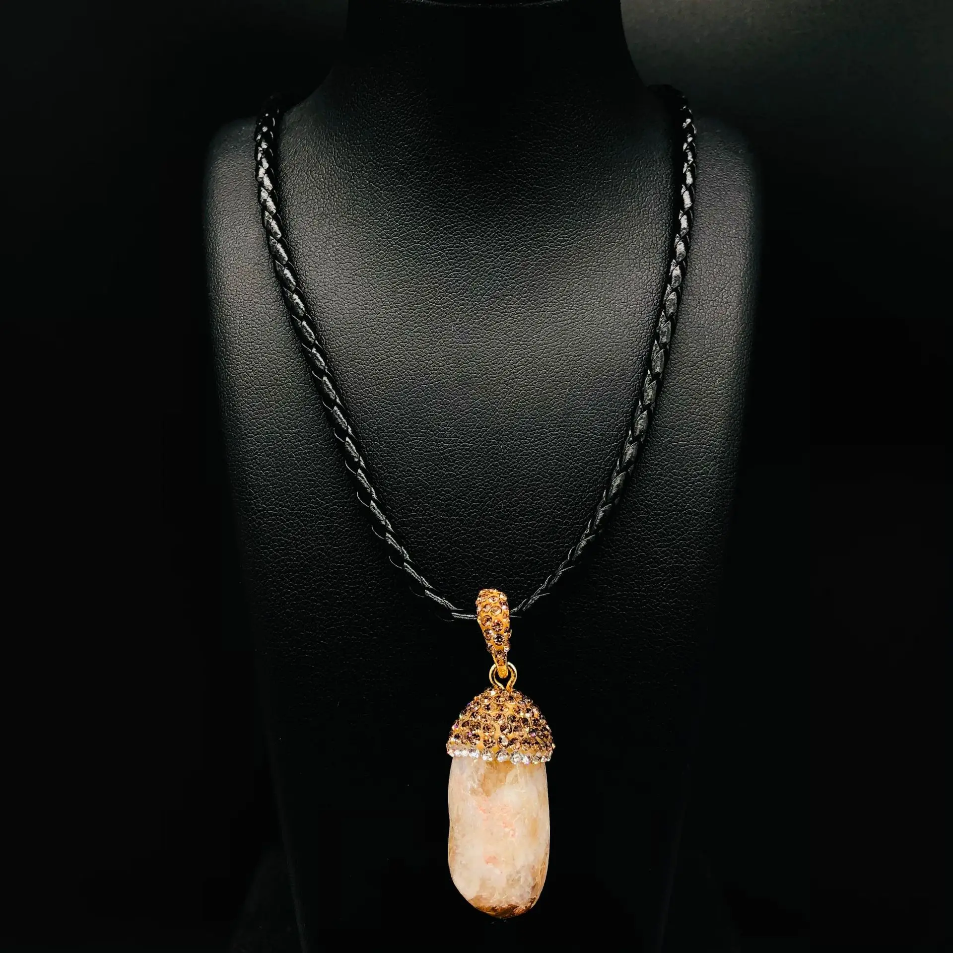 Citrine pendant necklace collarbone chain simple and fashionable niche design manual point drill process wholesale directly from