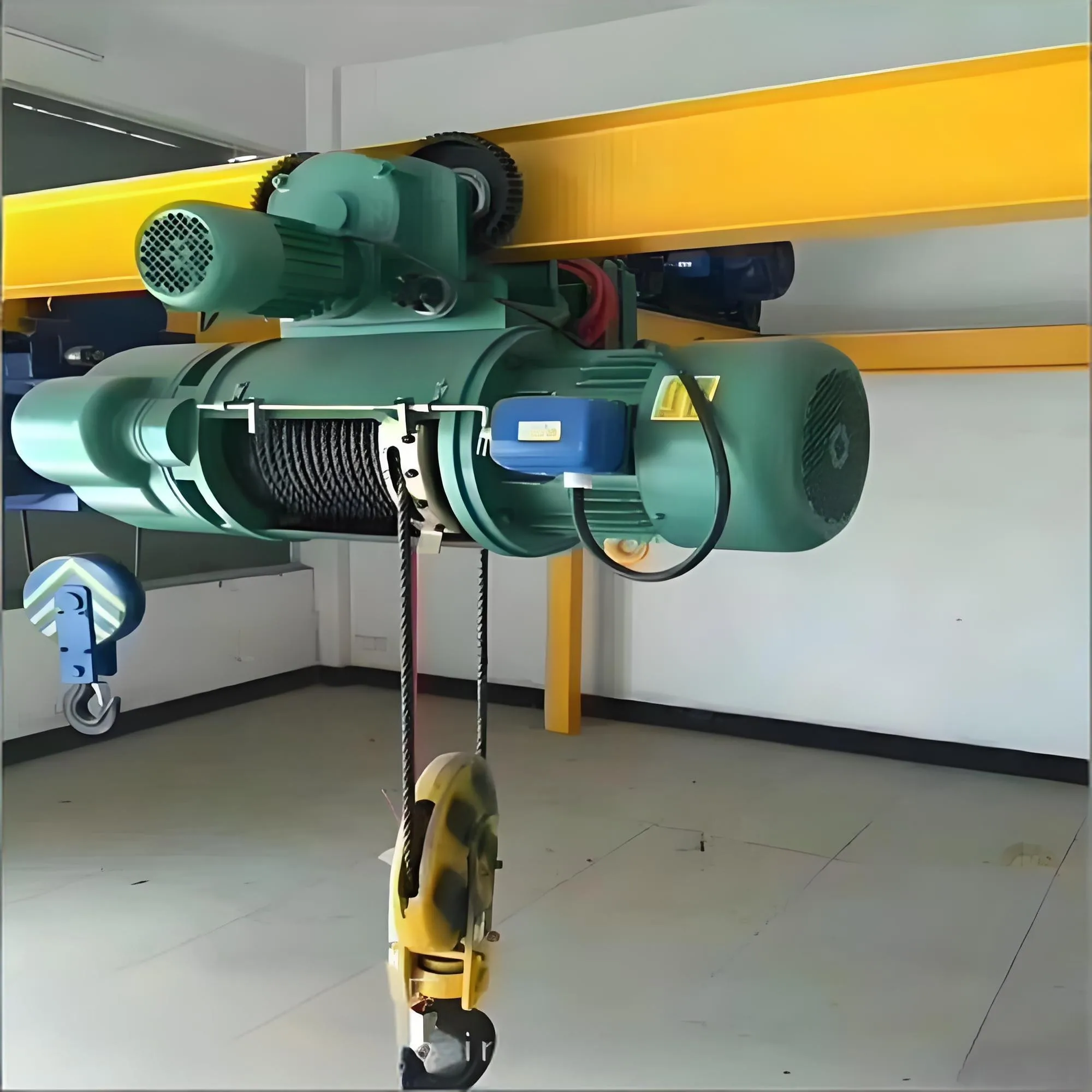 New Made in China 5 Ton Electric Wire Rope Hoist with Remote Control Metal Construction IP55 Protection