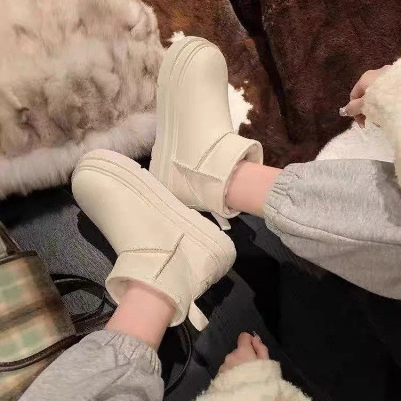 

Белые зимние сапоги на толстой подошве для женщин, новая модель с флисовой подкладкой, теплые и нескользящие, утепленные хлопковые ботинки