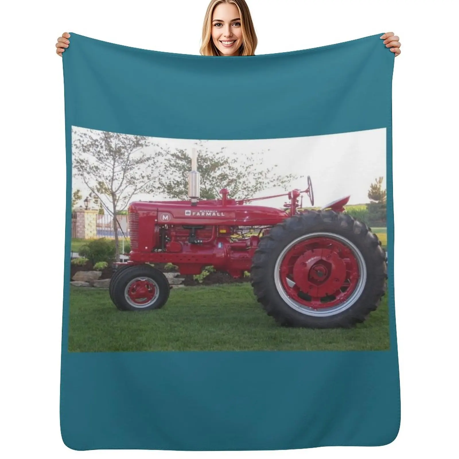 Farmall M Tractor Postcard Throw Blanket Decorative Sofas Luxury Designer warm winter Summer Beddings Sofas Single Blankets