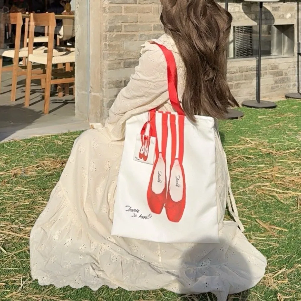 

Холщовая балетная сумка на плечо, милая большая вместительная обувь с носком, сумка на шнурке, повседневная мини-сумка в корейском стиле с подвеской, балерина
