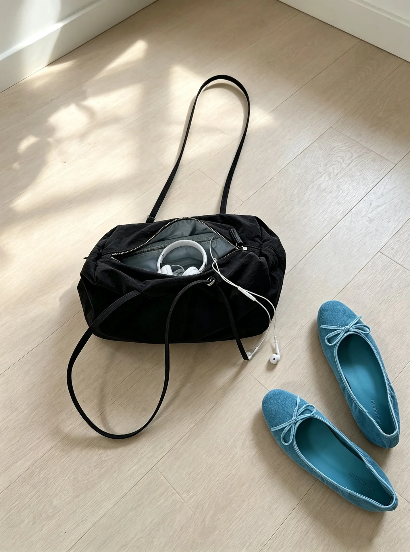 2026 – Neuerscheinung – Große Pendler-Umhängetasche – Minimalistische Mode – Kissen-Stil Damenhandtasche – Leichtgewicht-Nylon – Detail 24