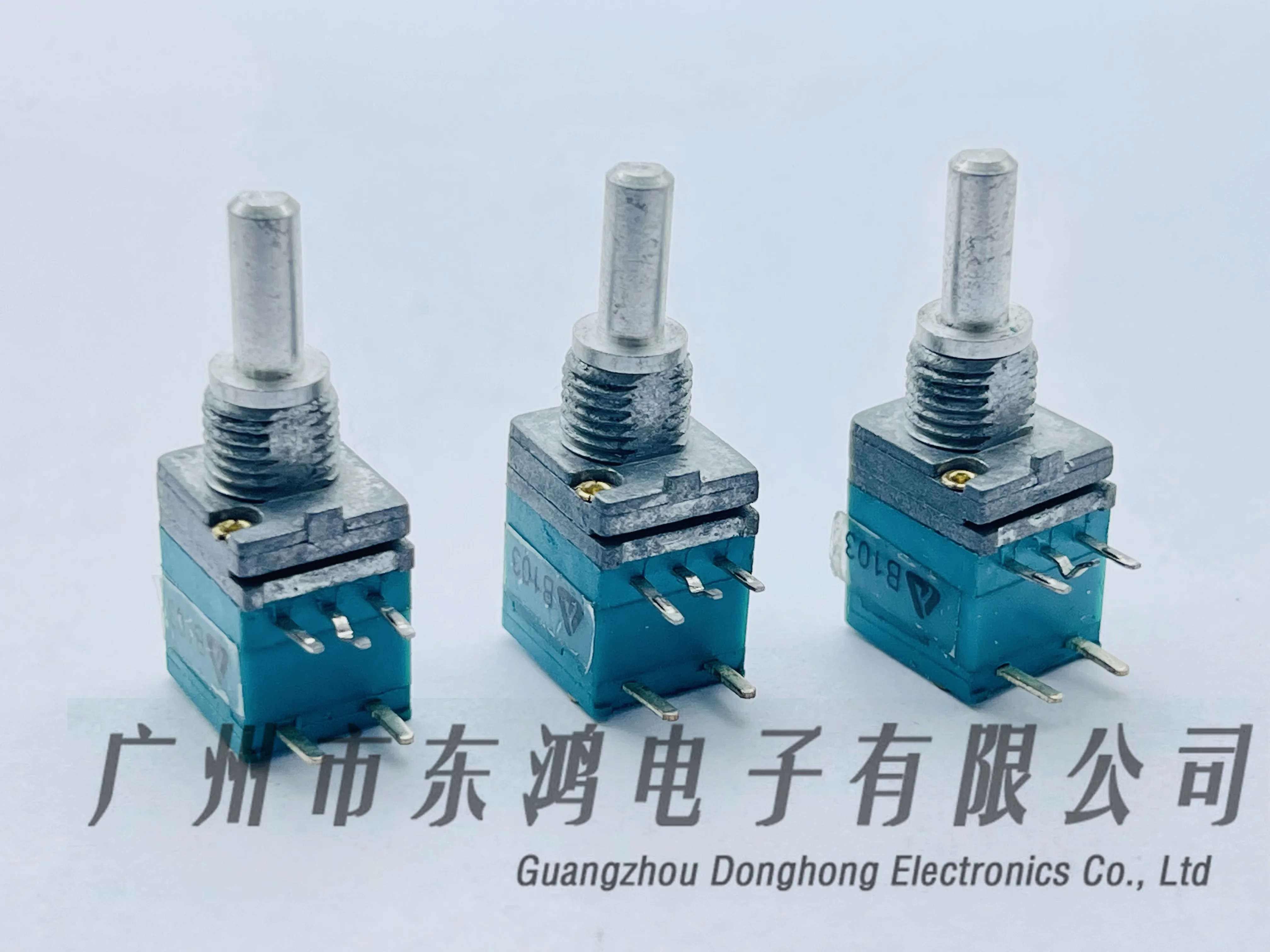 1PCS DELTA Difeng Precision Potentiometer B10K with switch mixer Intercom volume control shaft length 15mm