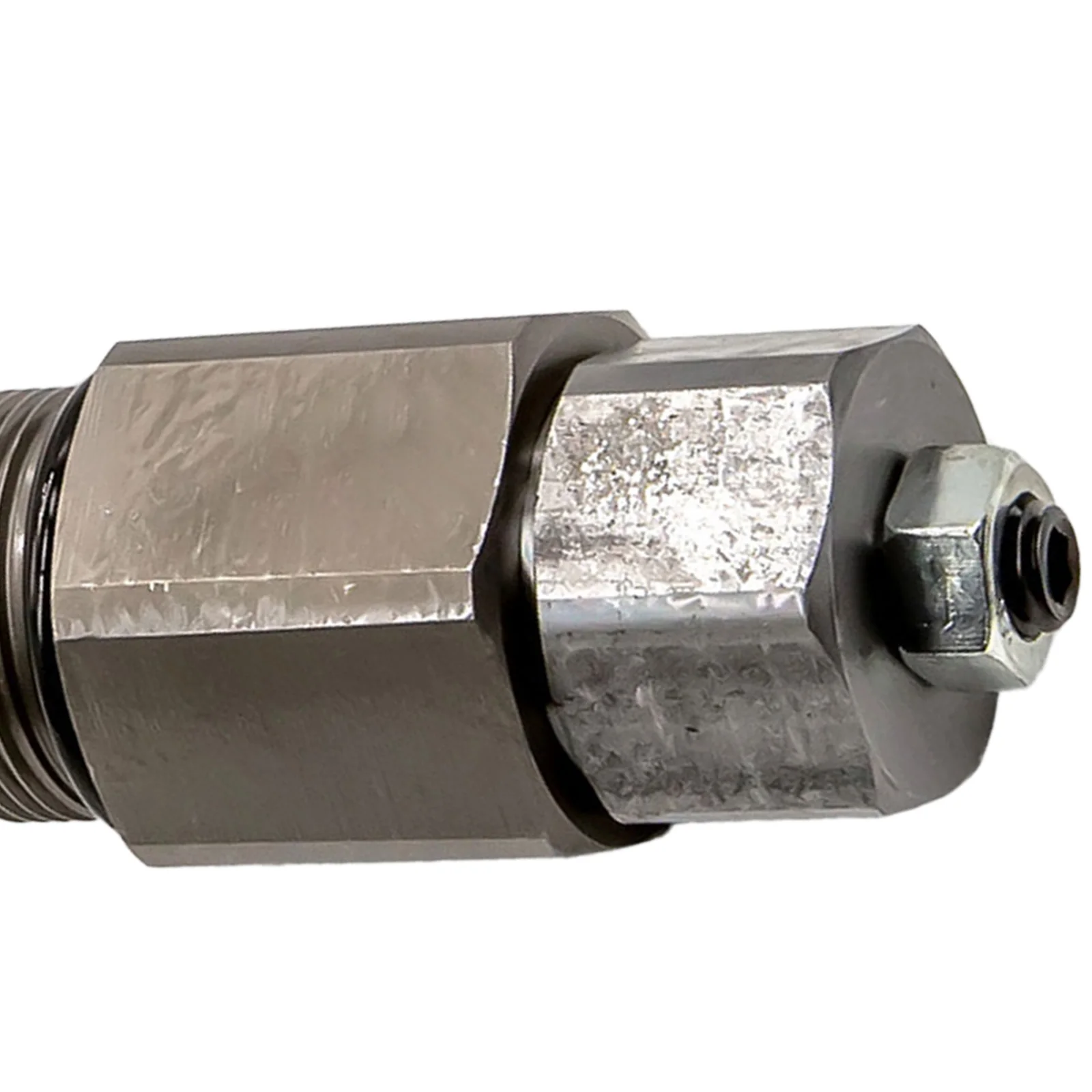 Relief Valve 2420-1226 HM-E10026 14786 For Doosan DH220-5 DH225-7 For Volvo EC210 EC240 For Hyundai R225-7 For Kato HD820 For