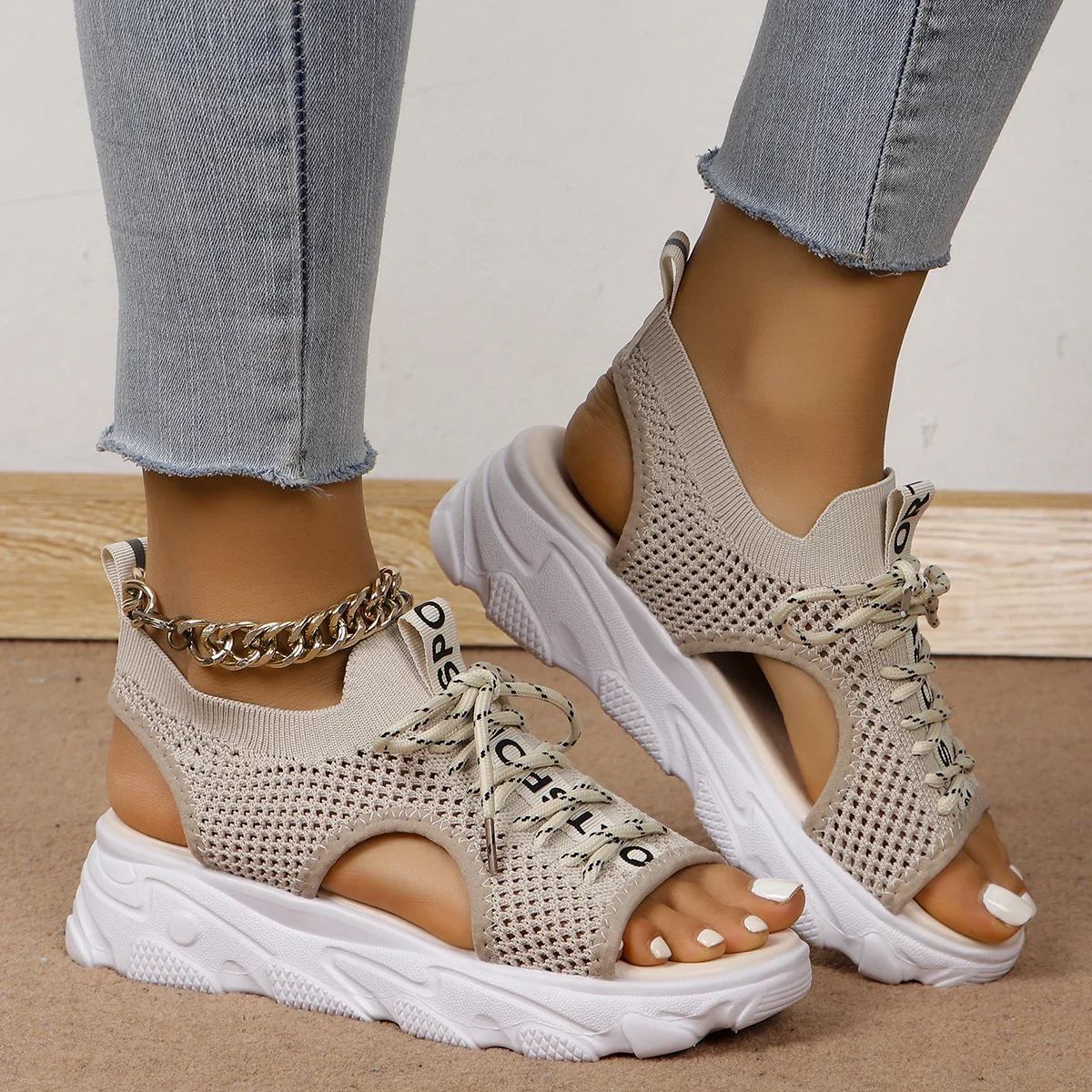 

Женские сандалии с открытым носком на шнуровке, дизайнерская универсальная повседневная обувь в спортивном стиле для женщин, новые удобные вязаные сандалии на платформе