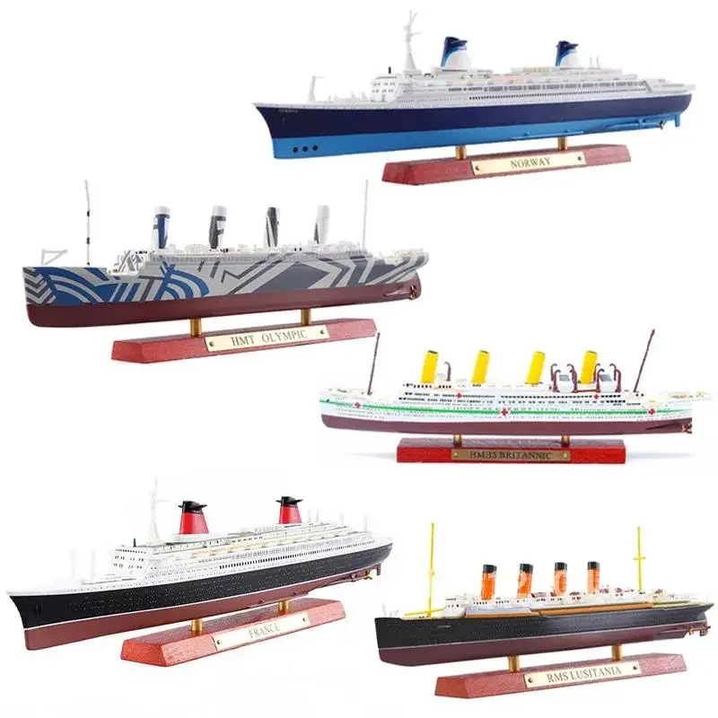 Classics Luxury Cruises Simulation Alloy Ship Model Titanic Ornament Lusitania Normandy HMHS BRITANNIC Steamer