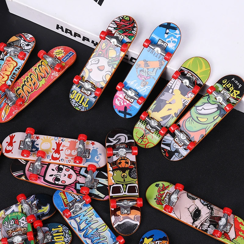 5/10/20pcs Mini Skateboards For Fingers Cool Fingertip Fingerboards Sports Toys Kids Birthday Wedding Party Gifts Fillers Reward