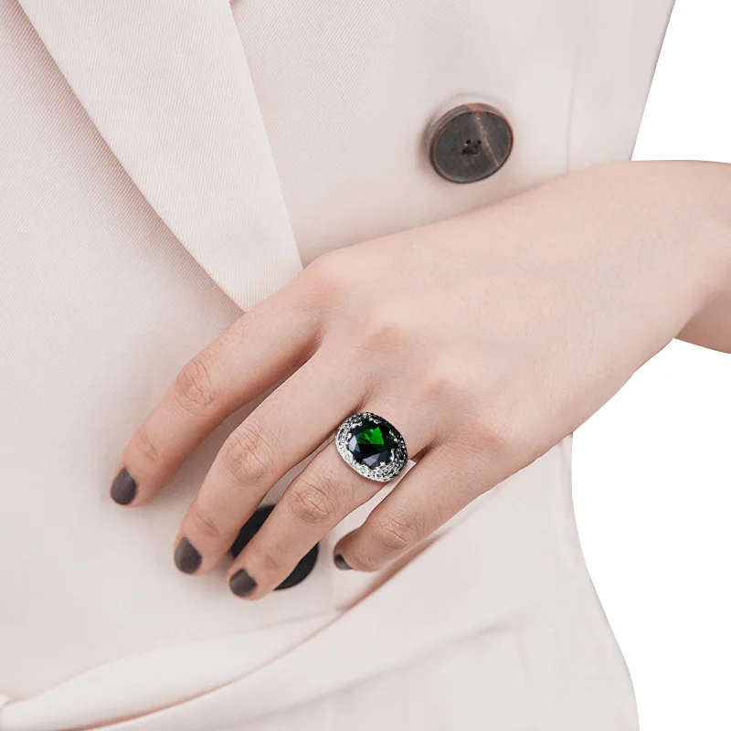 Handmade 13×13mm Round Simulated Emerald Unisex Ring, 925 Sterling Silver Vintage Turkish‑Style Gemstone Jewelry, Bold Statement Finger Ornament for Wedding Occasions, Nice Birthstone Present for Men & Special‑Day Celebrations
