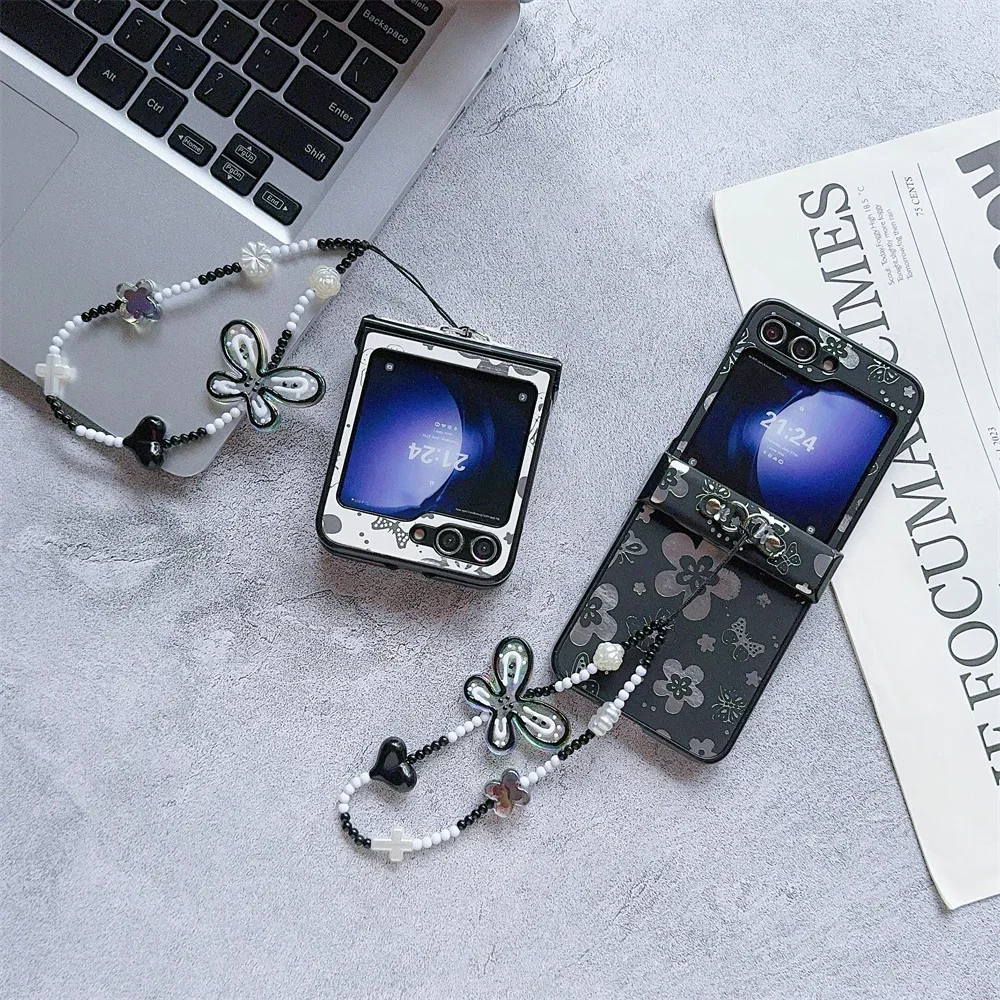 Butterfly Love Flower PU Leather Cover with Heart Pearl Wrist Chain Strap Bracelet For Samsung Galaxy Z Flip 6 5 4 3 Phone Case