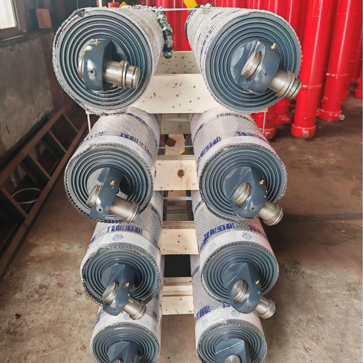 Customized heavy- oil cylinder upper lifting ear lower winch hydraulic cylinder