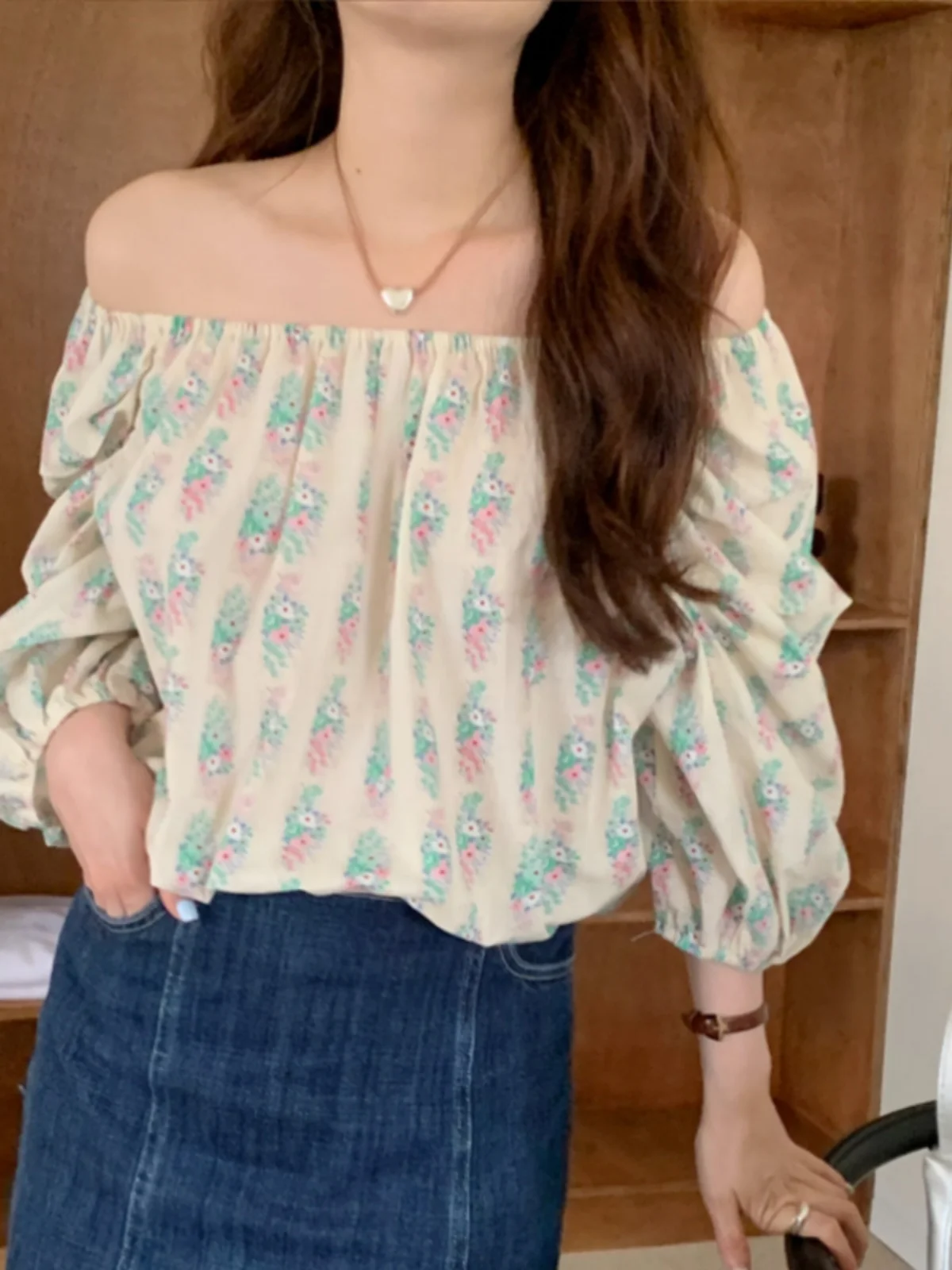 Minceur Chic une épaule lanterne Sve femmes irt exposant la clavicule Sexy été coréen Sle Floral trajet irt