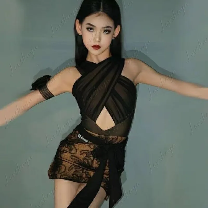 

New Style Girls' Elegant and Stylish Performance Outfit That Highlights Leg Length and Provides A Slim Fit