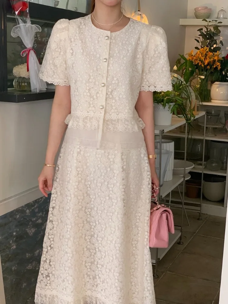 

Винтажный комплект из двух юбок из двух предметов с кружевом и цветочным принтом, женская летняя короткая рубашка с круглым воротником и юбка трапециевидной формы с высокой талией, соответствующий комплект 2025