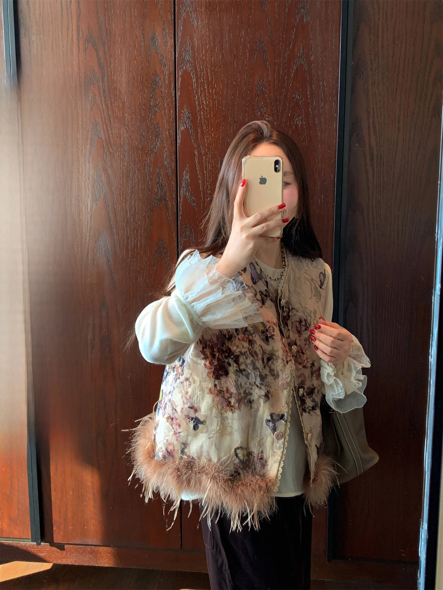 

W-THEWANGS Women's Velvet Jacket New Chinese Style Outerwear Goose down Feather Decorated Thickened Winter Coat with Stand Co...