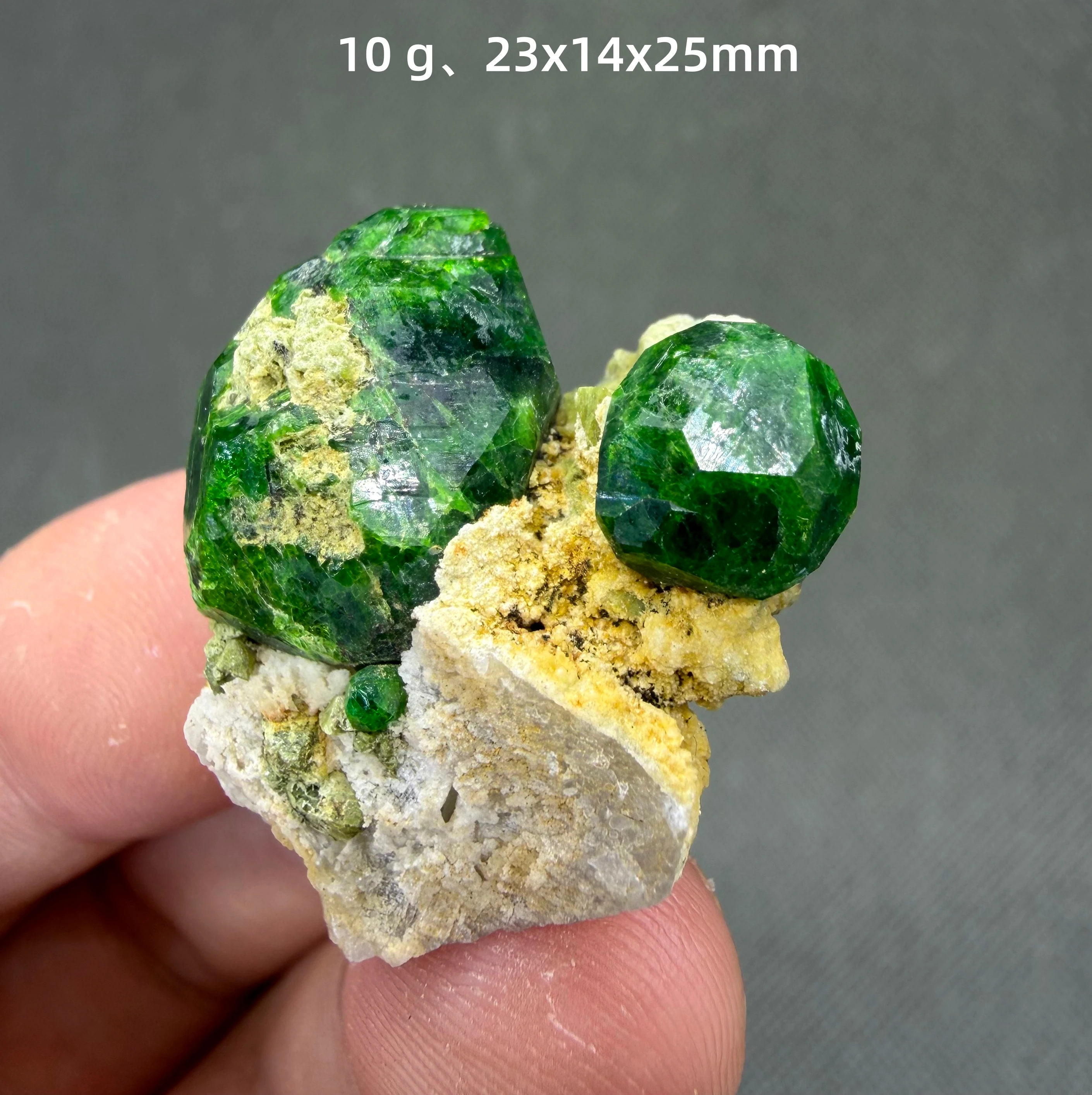 Rare natural Pakistan Demantoid Garnet Crystal Cluster High Dispersion Mineral Specimen Collector