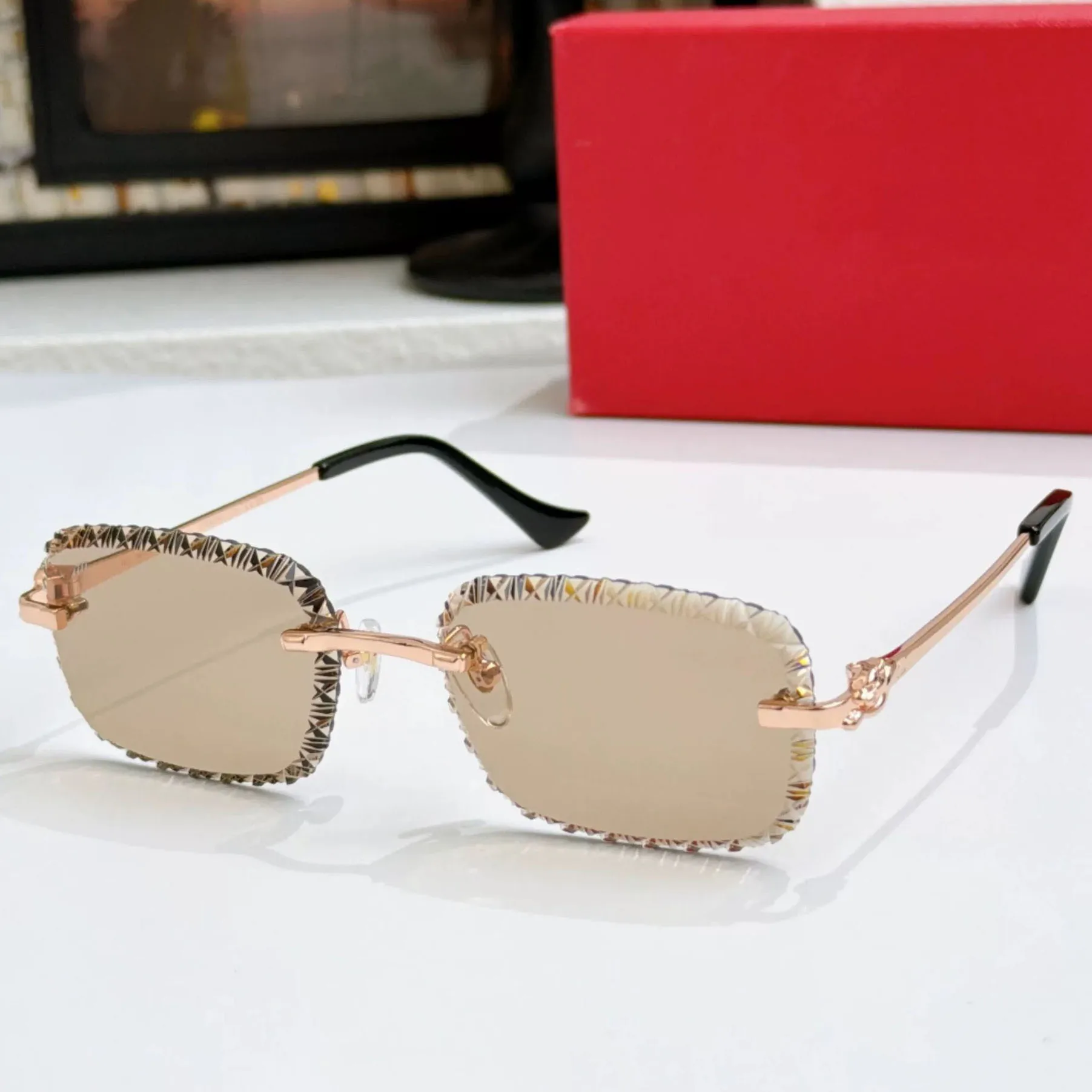 Y2K Randlose Luxus-Sonnenbrille für Damen und Herren Vintage Markendesigner Punk-Sonnenbrille mit Diamantschliff-Gläsern und Leopardenkopf-Design