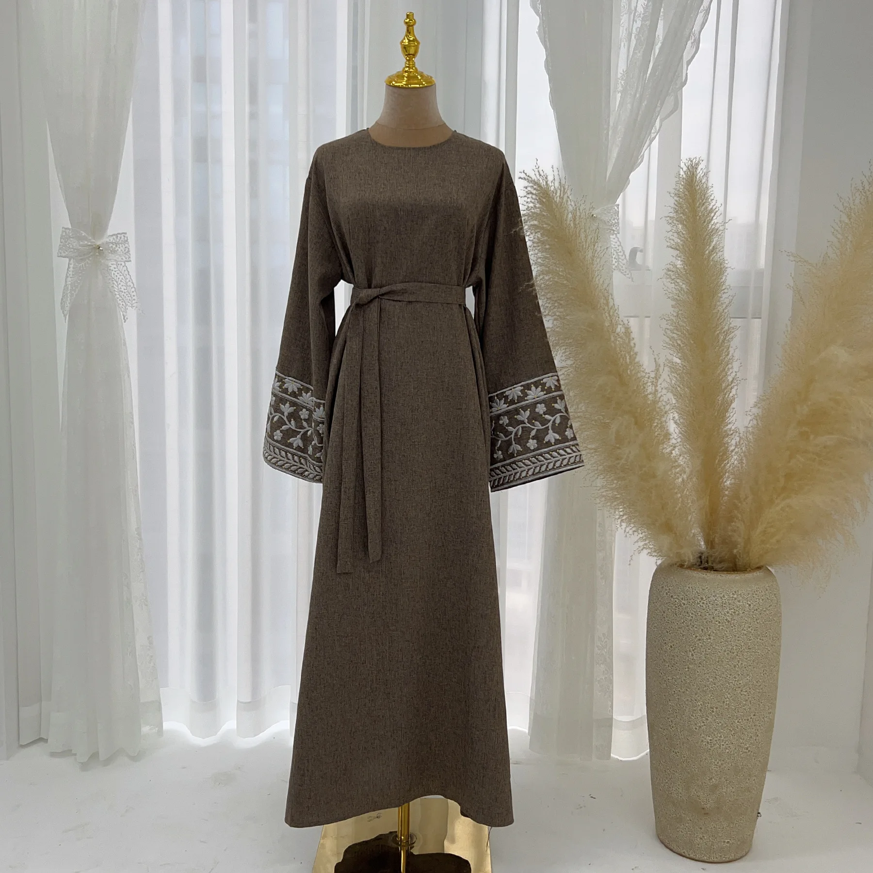 Robe musulmane Abaya fermée en lin, broderie florale, élégante, ceinturée, pour femmes, dubaï, turquie, Ramadan, Kaftan islamique, Hijab