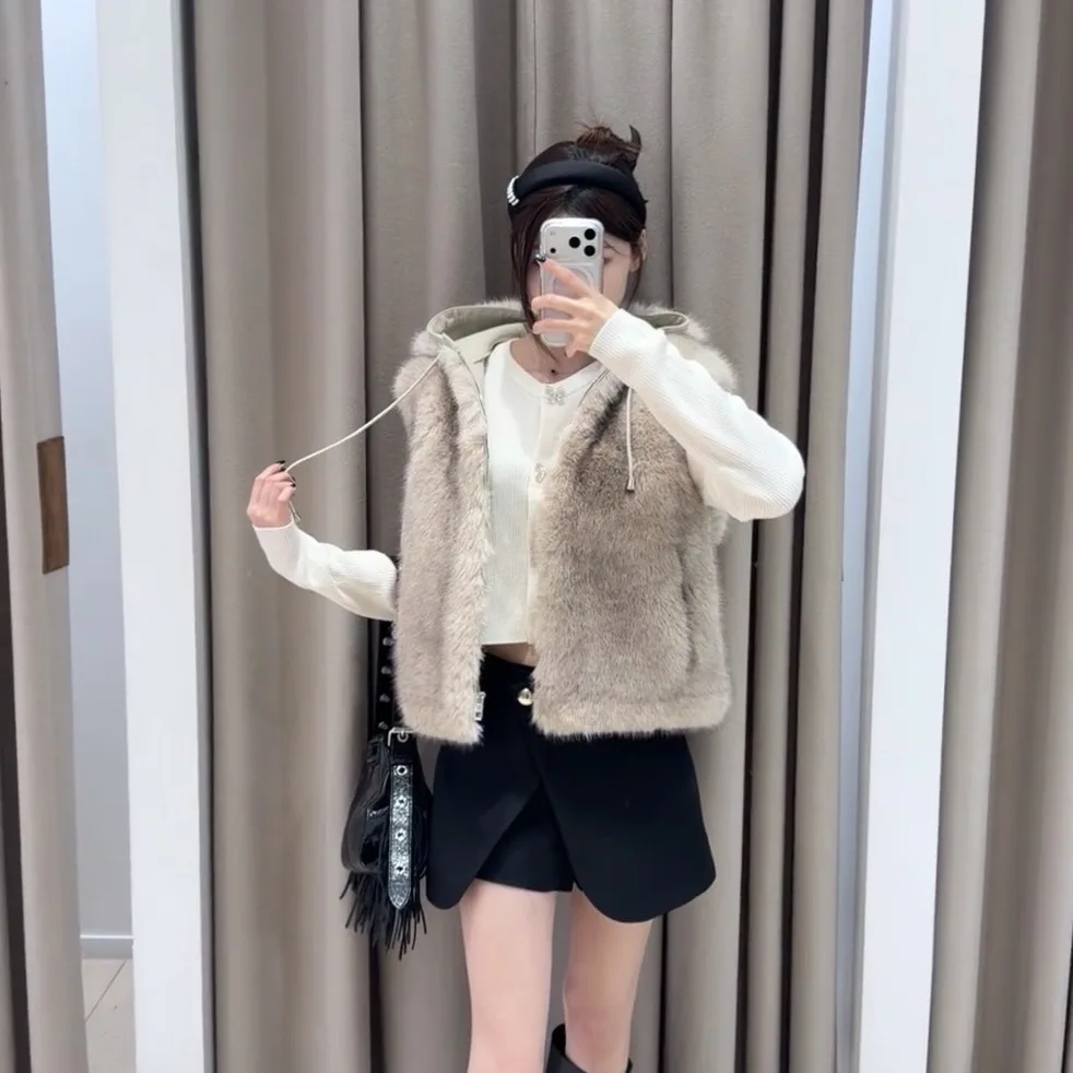 

Spring Women O-Neck Hooded Sleeveless Drawstring Solid Artificial Fur Vest Loose Fashion Elegant Outerwear ﻿