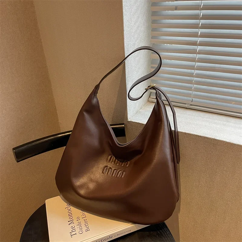 

2025 New Retro Women's Underarm Bag - Large-Capacity Soft Leather, Versatile Fashion Commuter Shoulder Bag