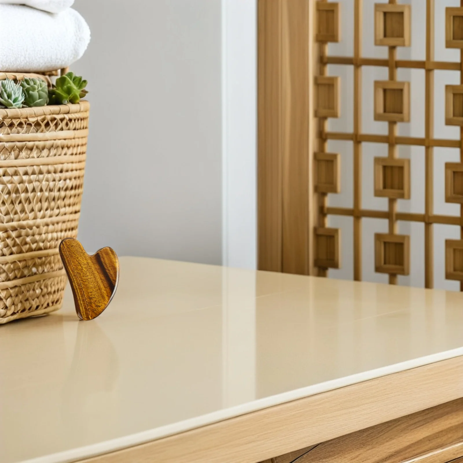 

1 шт., скребковая доска «Дельфин Гуаша», светло-коричневый инструмент для массажа лица, стимулирует кровообращение для ухода за кожей против старения