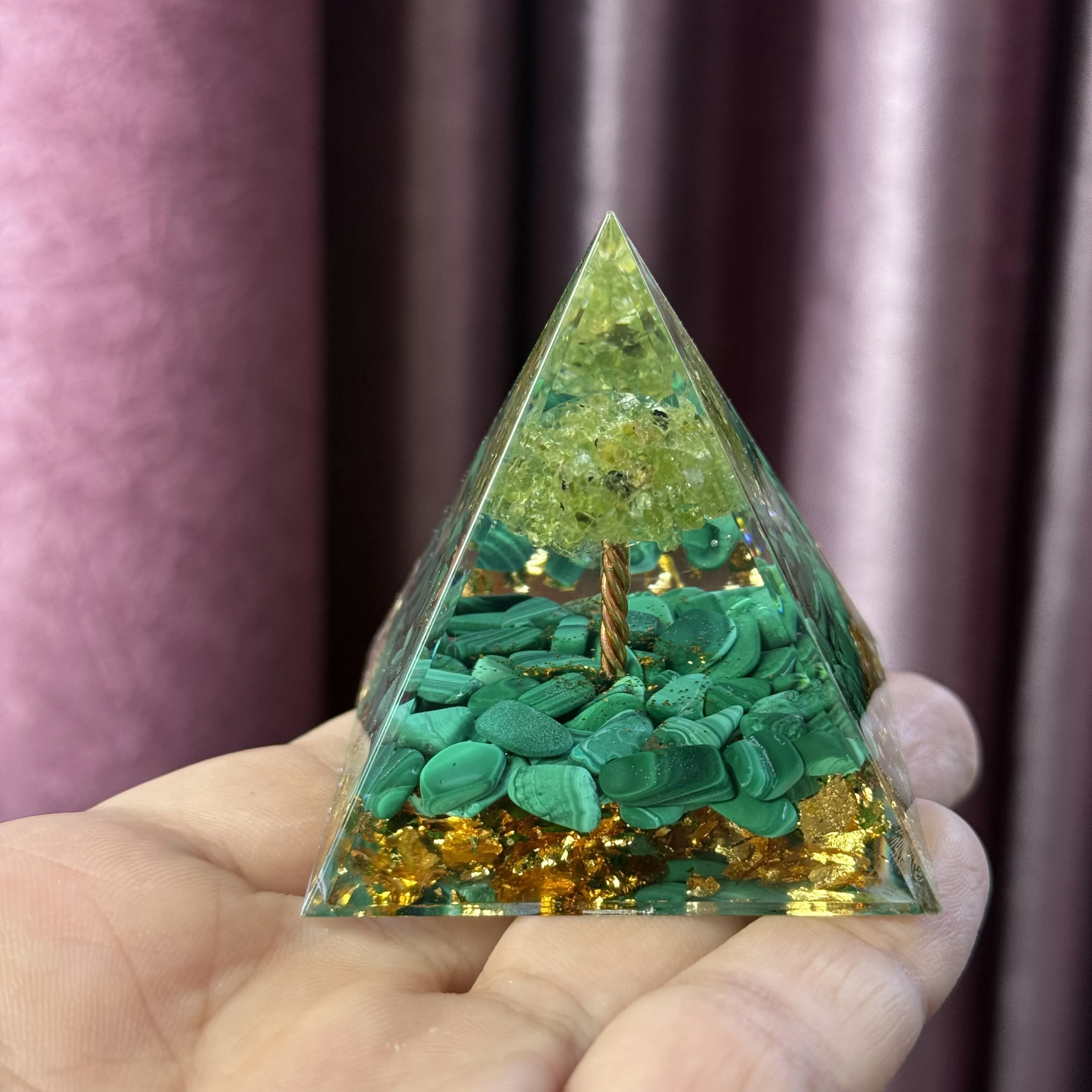 Pirámide de Orgone de 1 pieza, pirámide de árbol de la vida de malaquita peridoto, adornos hechos a mano de escritorio para el hogar, pirámide de Orgone de malaquita